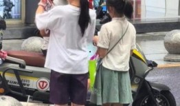 小姑娘爆料外卖很脏的视频,小姑娘揭露脏乱现状