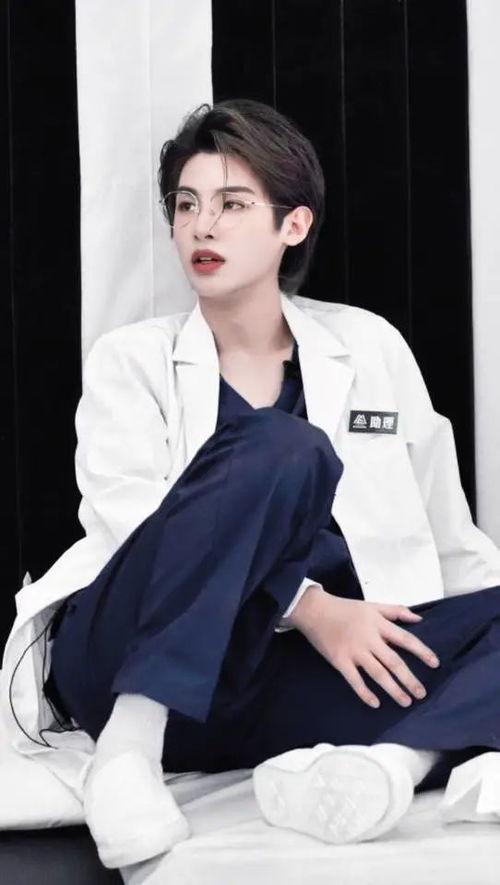 娱乐吃瓜酱黄明昊,娱乐吃瓜界的“瓜王”